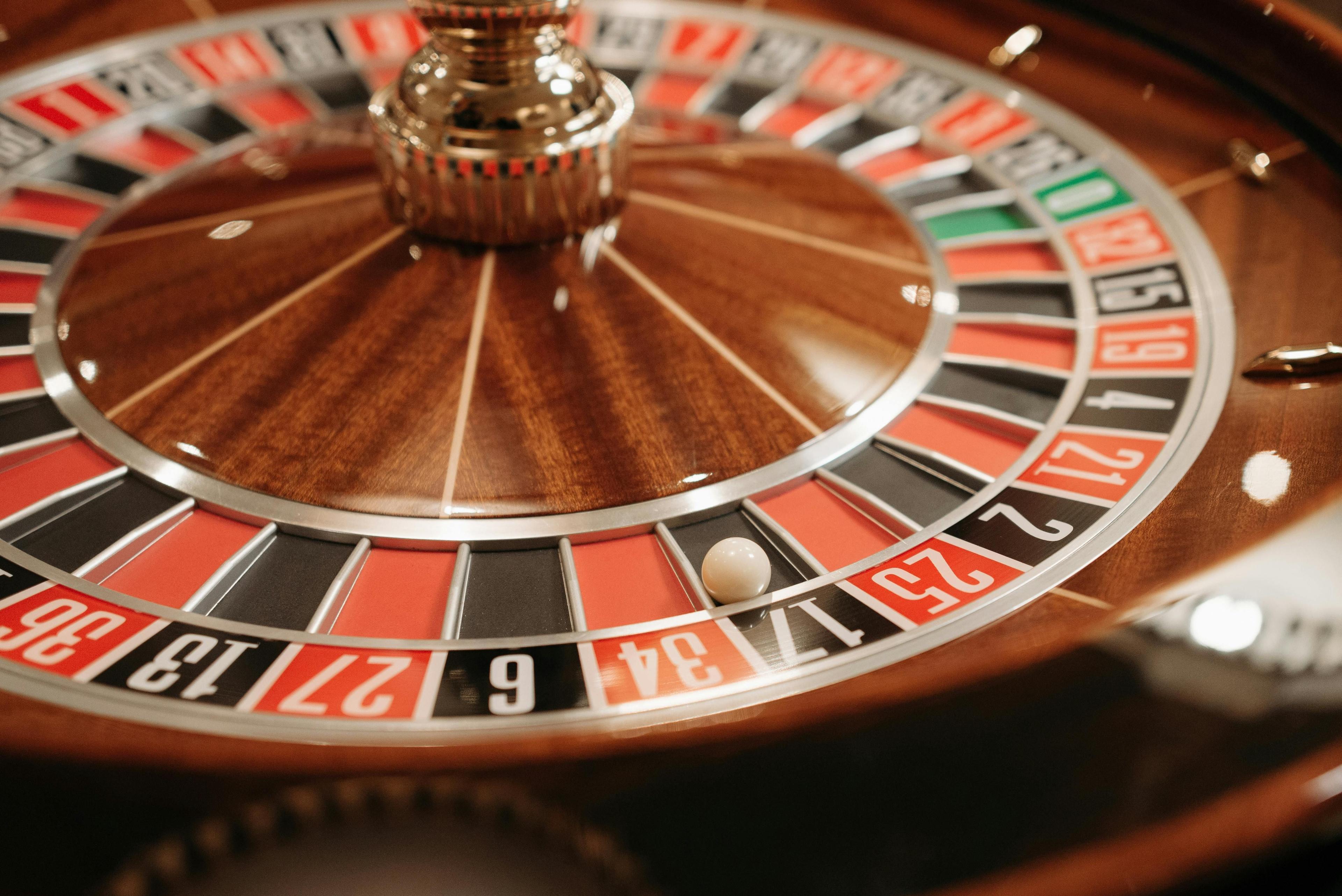Нестареющая классика: Самые популярные настольные игры в онлайн-казино